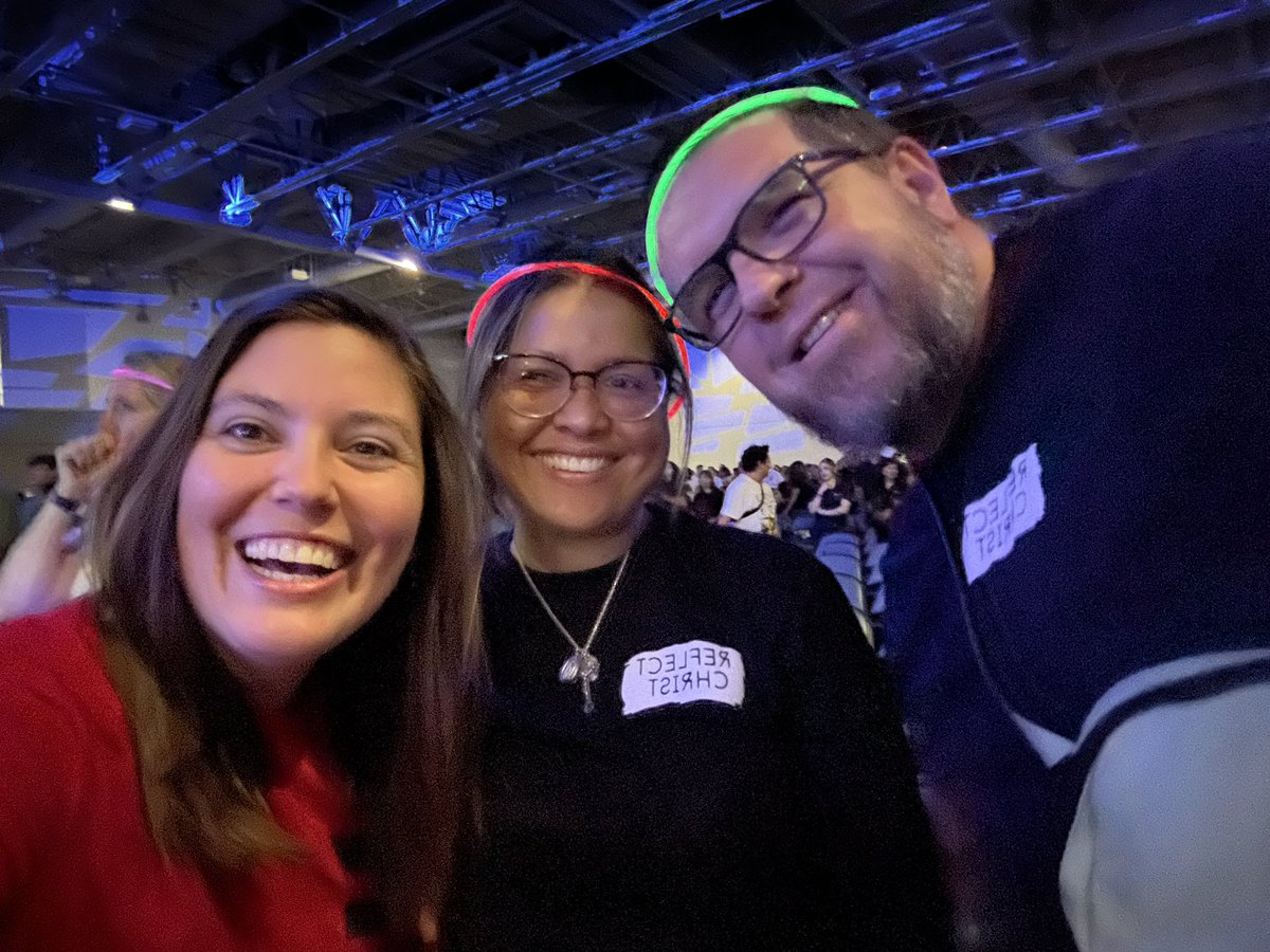 SaintAnnDC's tweet photo. @The_Starbuck @plattnotpratt @karilynowens Please pray for us! #youth #youthministry https://t.co/6YJI57APEp