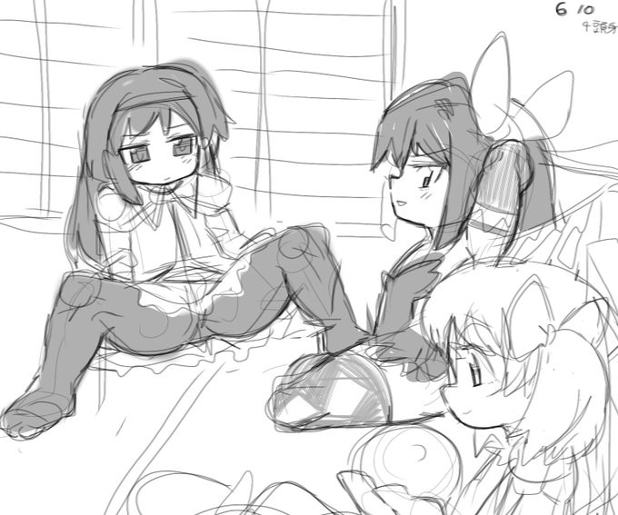 まどマギ描いてるこれはラフだけど6割くらい線画くん進んでるよ 