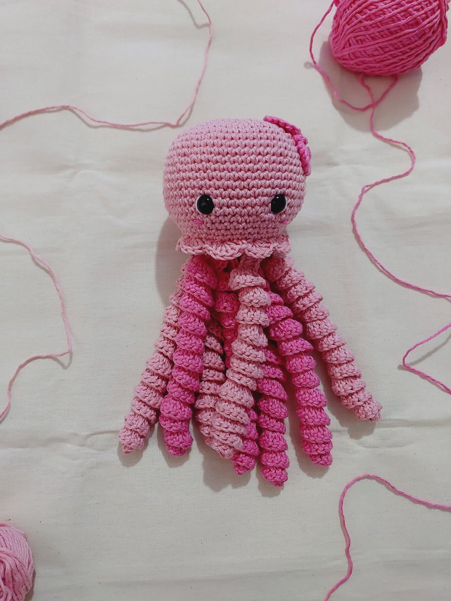 ateliedaliv's tweet photo. 💜Amigurumi Polvo disponível na Shopee e Cupom de FRETE GRÁTIS 
💰55,00 cada
https://t.co/F3v0PwI2JR
#shopeehaul #shopee #crochet #croche #chadebebe #presente @shopee_br @achadinhodasho @promoachadinhos @BestPromosBr https://t.co/I8hL2bC1G1