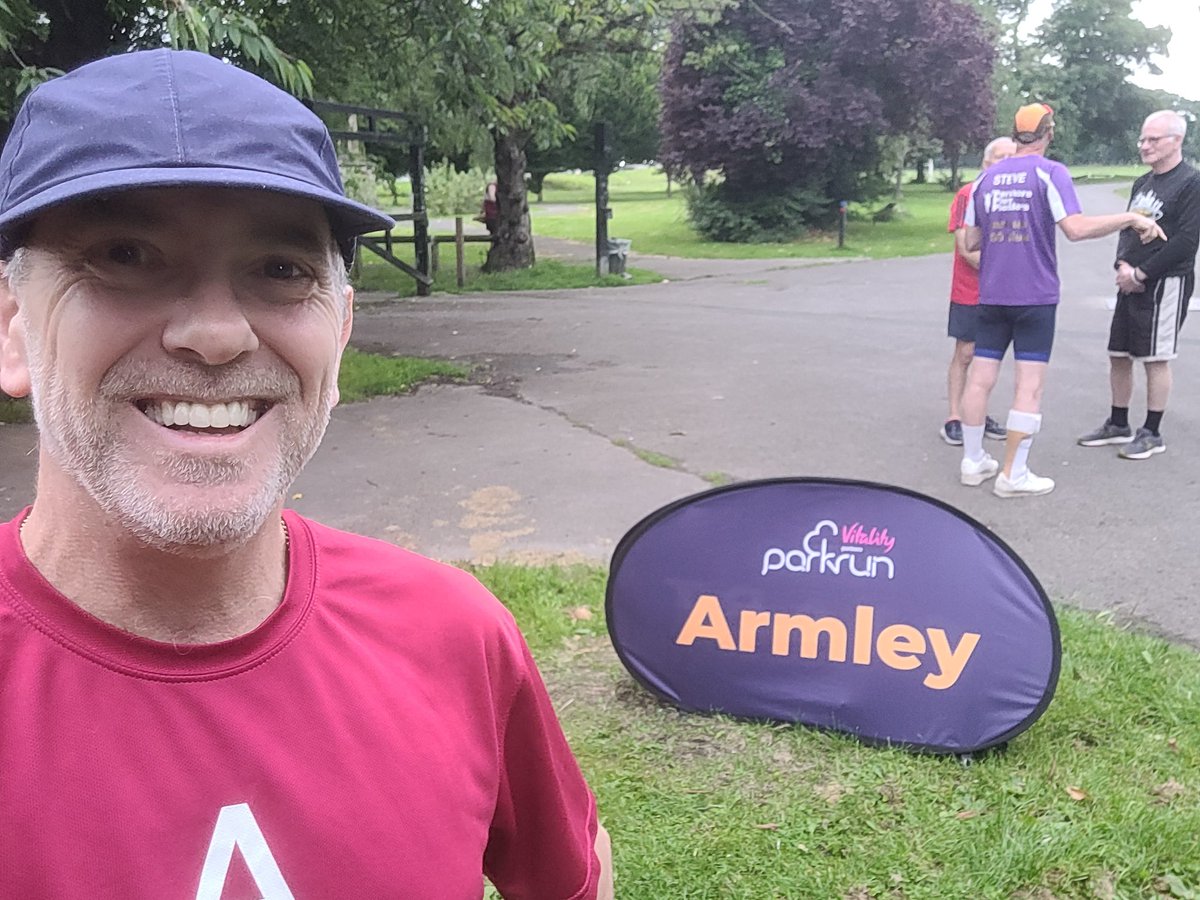 Today I did Armley #parkrun. A really pleasant park and surprisingly flat for Leeds. 3 laps part tarmac and part fields and not a bit of mud in sight.  Thank you to all the volunteers who made it happen this week. <a href="/UKRunChat/">UKRunChat</a> <a href="/parkrunUK/">parkrun UK</a> #mentalhealth