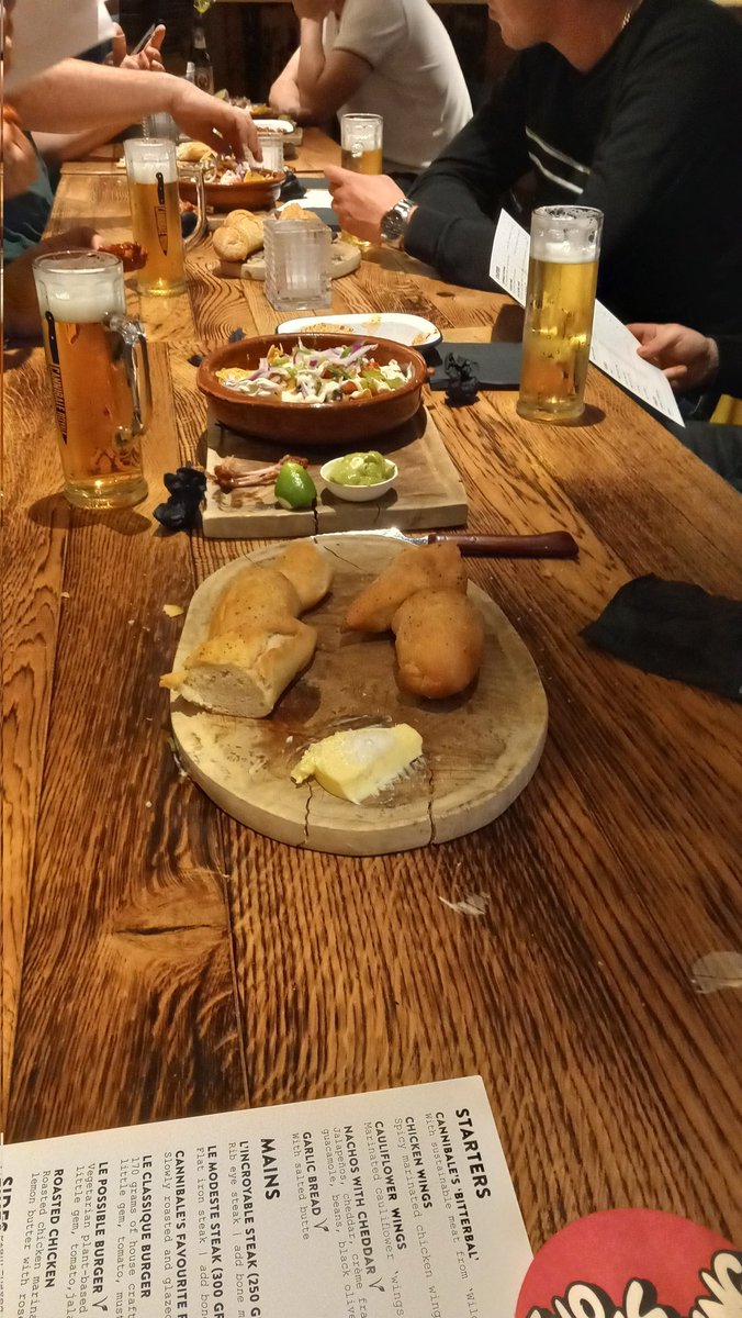 We zijn weer begonnen. We worden kampioen. Hup Feyenoord 🔥💪