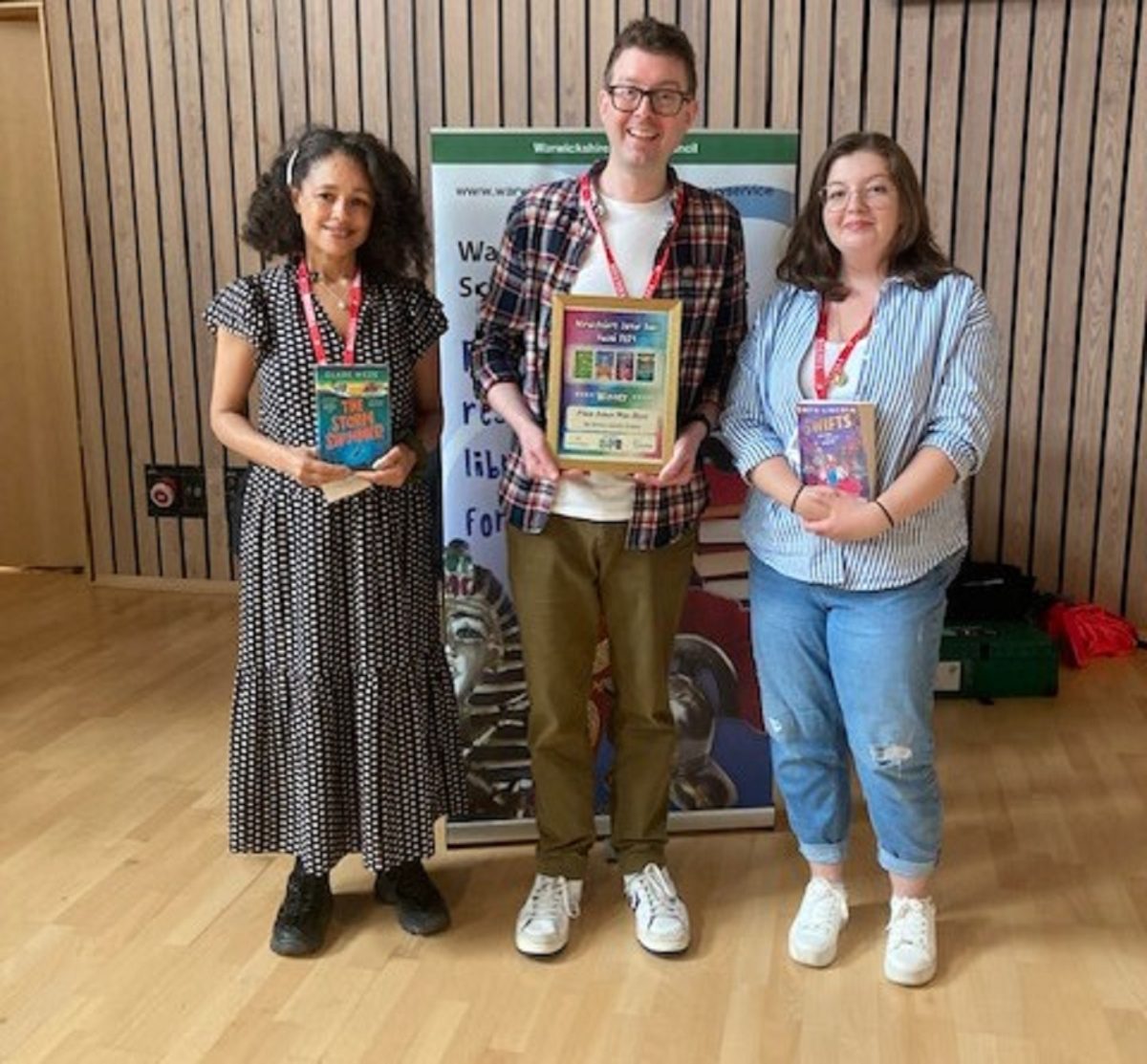 ribn's tweet image. Young bookworms across Warwickshire choose their book of the year dlvr.it/T9YDg7