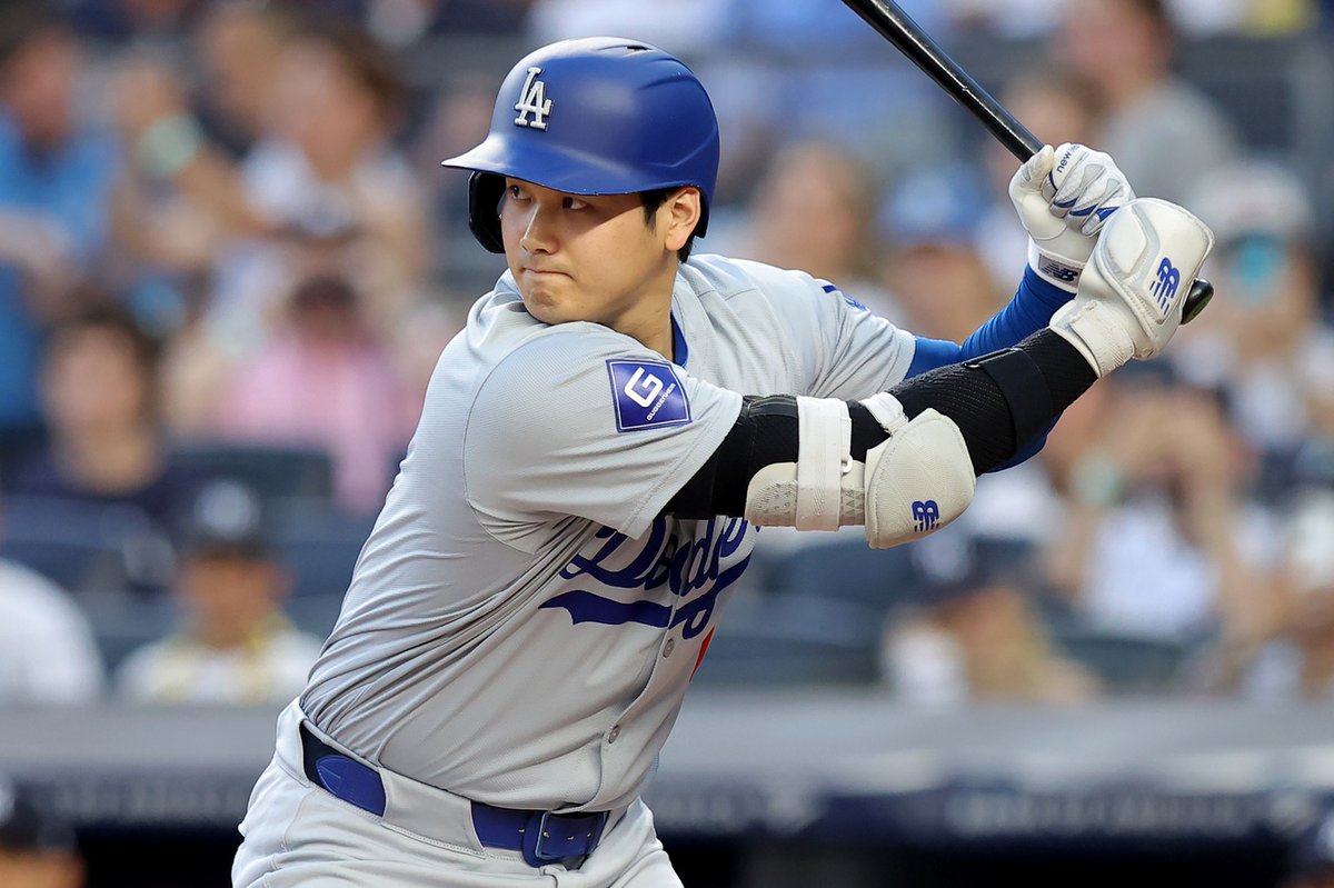 baseball_ref's tweet photo. Every player ever to have at least 200 HR, 500 RBI, and 100 SB through their first 800 MLB games:

— Shohei Ohtani https://t.co/CyvuVFBSwm