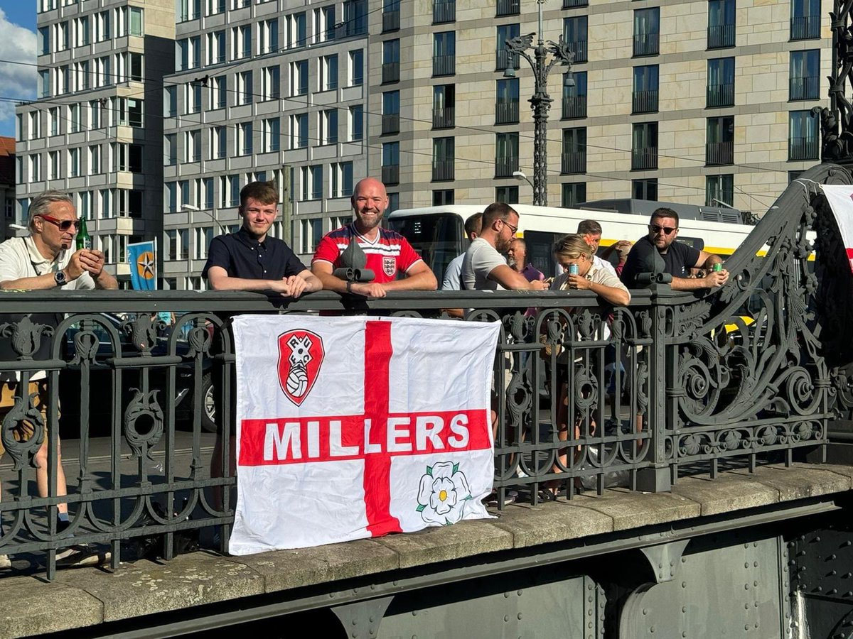 Millers in Berlin! 🇩🇪🏴󠁧󠁢󠁥󠁮󠁧󠁿

[Mick Grant - Facebook]

#RUFC | #ForeverRUFC