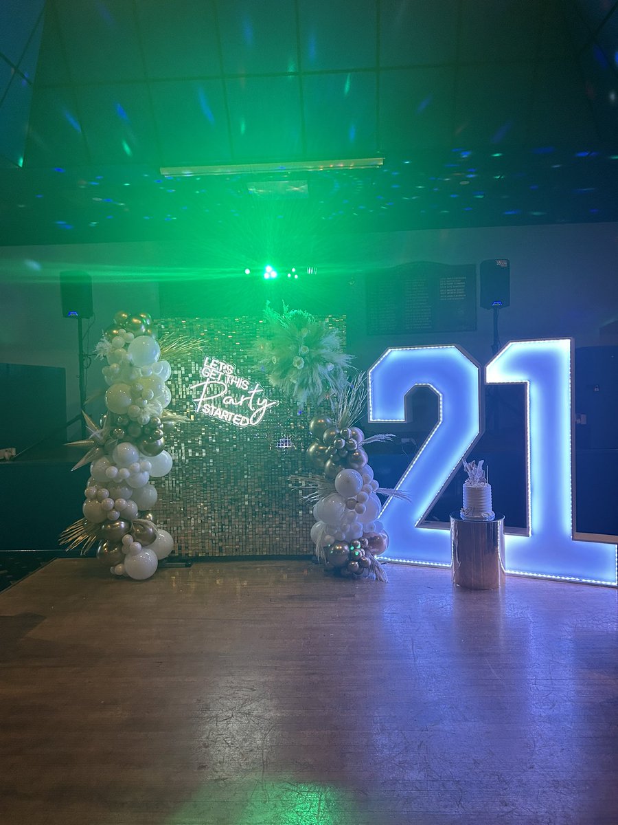 MJMPartyDj's tweet photo. 21st tonight 👌🏻

Get in touch for availability 🎶 https://t.co/lOan7OaMAh