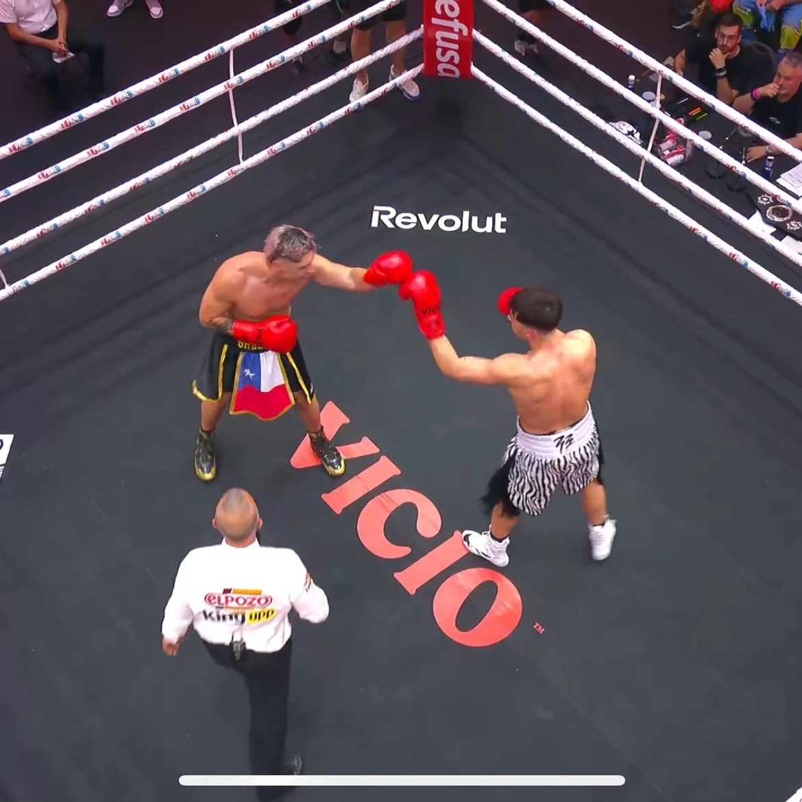 veladaviral's tweet photo. 🥊|| VIRUZZ GANA EL 4to COMBATE

Shelao Viruz logra ganar en La Velada del Año 4.

@byViruZz 

#LaVeladaDelAño4 https://t.co/FZqhpaM0Kp