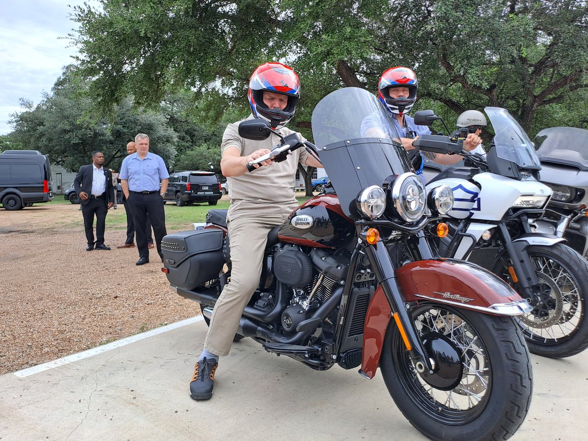 Marek Opatrný tweet media