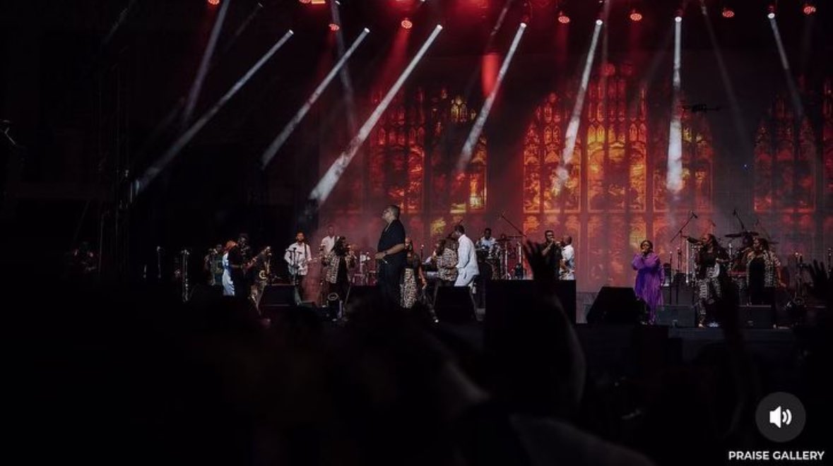 AninakwaYaw's tweet photo. My top favorite for Praise Reloaded with Joe Mettle.. 💃💃.. excited to be the LED screens tech/VJ for the night 💃💃.. God be praised alwaysssss. 🤭🤭.. book us we can do it for you 🙈🔥🔥🙌🏾🙌🏾 pc: @kobla_awuye and more https://t.co/1aB9C67XND