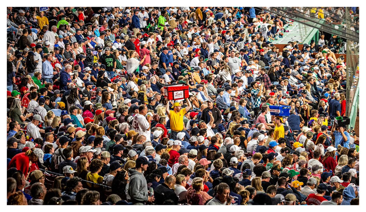 randallclark22's tweet photo. Was finally able to edit some images from our trip to Portland, Maine and Boston. Always a great experience this time of year.
#outdoorphotography #Portland #Massachusetts #portlandphotography #Boston #Barhabor #AllagashBrewery #Fenway #Redsox #randallclarkphotography https://t.co/s5l0mXB86a