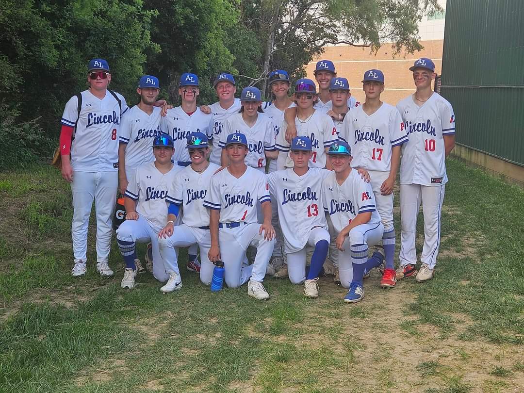 TylerBrietzke's tweet photo. An absolute privilege to coach this group. Year 3 &amp; 2024 are officially in the books. We will all welcome a break for now but can't wait to get back to work. #Together https://t.co/p8ua7uNTSo
