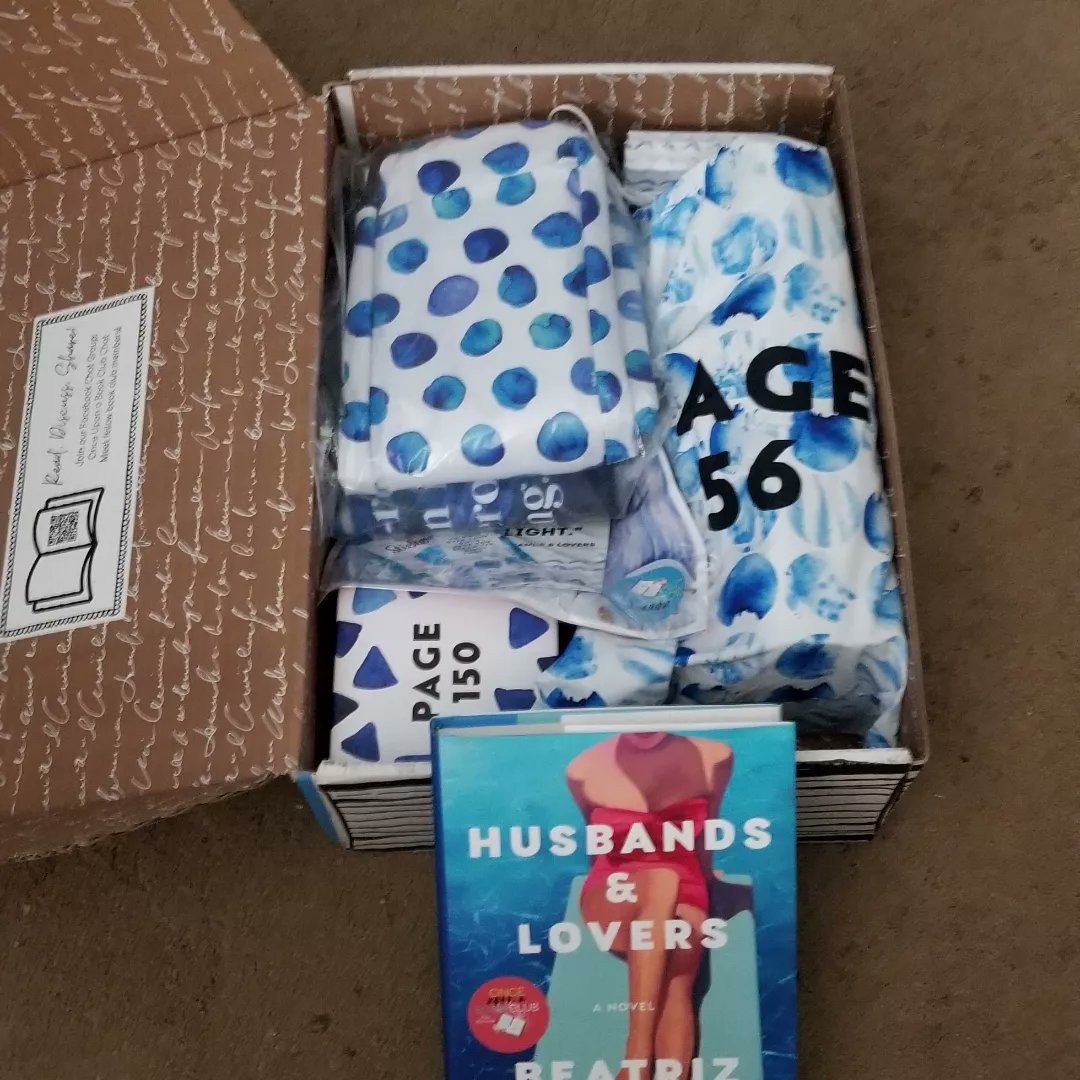 JerseyGirlBook's tweet image. Today's Book Mail: @OUABookClub Special Summer Book Box #OUABC #SummerBookBox #HistoricalFiction #WomensFiction