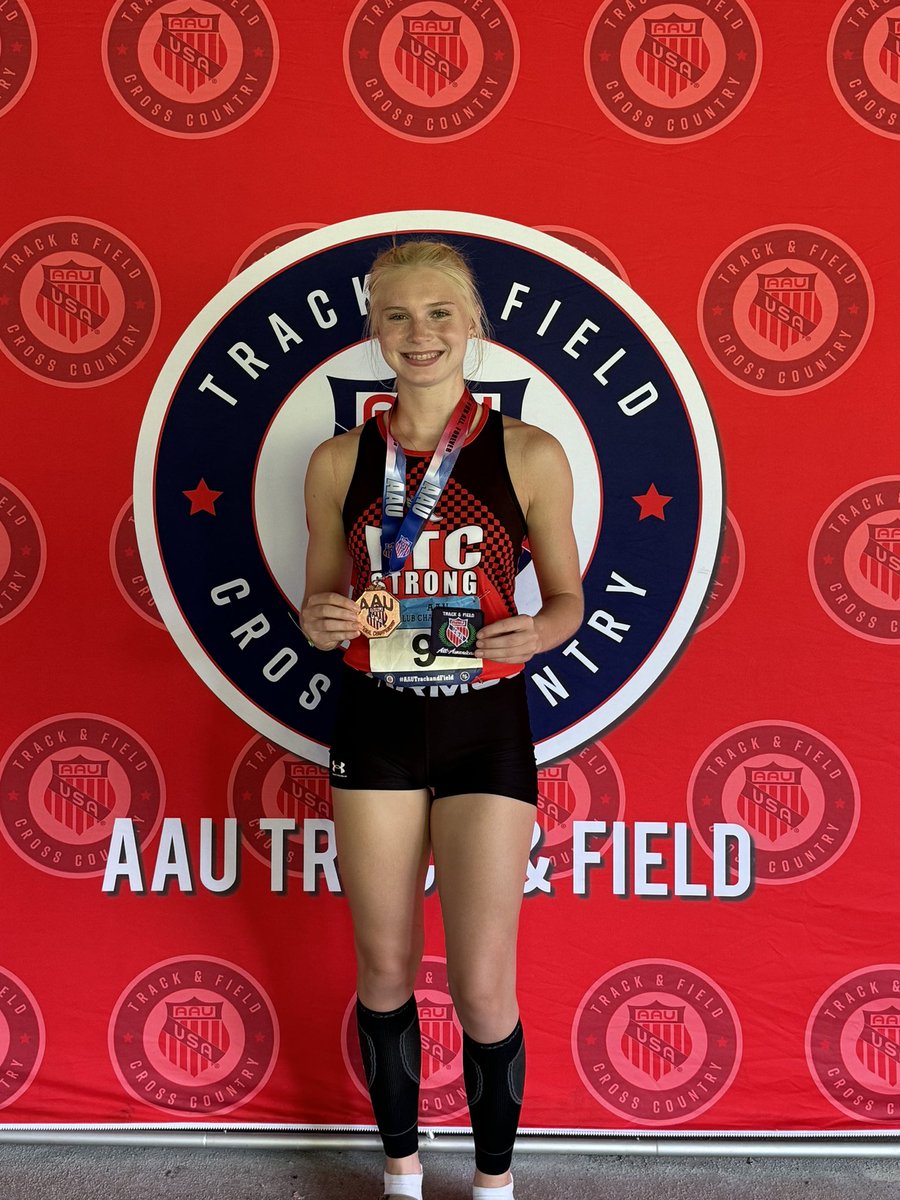 HurtClaire42148's tweet photo. AAU National Club Championships 
High Jump: 5th place with 1.50m 
High Jump All American 
Triple Jump: 12th place with 34-9.5 https://t.co/HnbALGrM1e