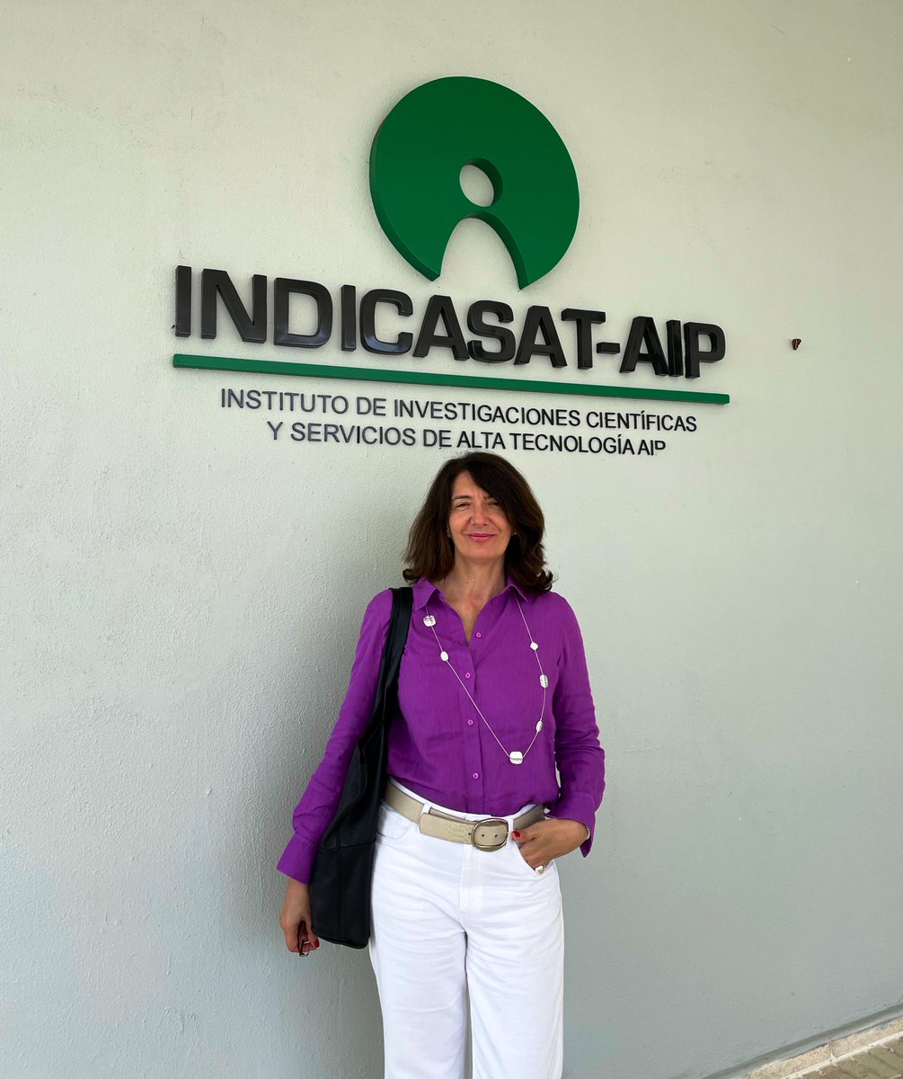 ConchaPeir's tweet photo. Encantada con mi visita ayer a @indicasat, uno de los principales centros de #investigación de #Panamá. ¡Gracias por explicarme las distintas líneas de trabajo y por el recibimiento tan amable por parte de su director y personal del centro! @negrita73bn @InmunologiaUP @senacyt https://t.co/pFSSXTyvyg