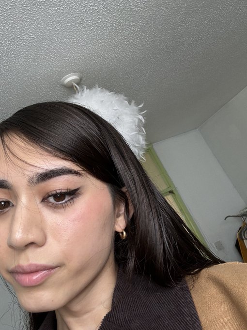 Watch Victoria Salvatore's leaked NSFW photo on TwXstars