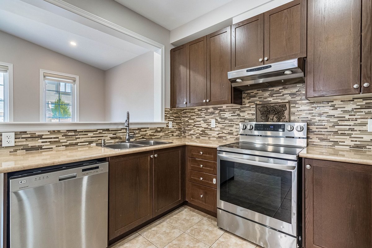 FabiolaMerza's tweet image. New Listing for sale
in Vaughan Ontario

More Details:
view.tours4listings.com/182-hansard-dr…

Fabiola Merza
Contact us now:
- 647.891.5533
- fabiolamerza@gmail.com
- fabiolamerza.com
- 2691 Credit Valley Rd, Mississauga, ON L5M 7A1