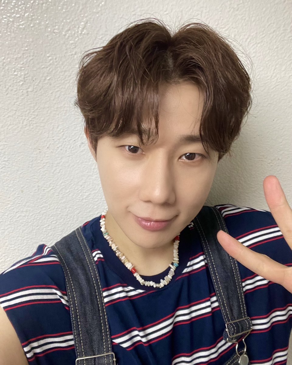 [📸] 2024 INFINITE FAN MEETING [무한대집회Ⅳ] 첫 공연 종료!
　
인피니트의 자랑스러운 리더 ⭐️김성규⭐️
오늘 멋있고 귀엽고 사랑스러운 성규랑 함께해서 너무 좋았잖아~~💕💕
　
#KimSungKyu #김성규
#INFINITE #인피니트 
#무한대집회