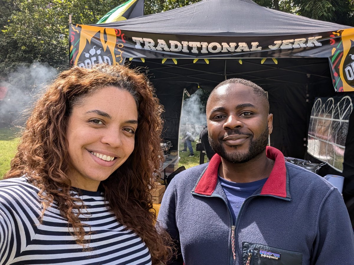 LauraJ_LDN's tweet photo. Enjoying the sunshine at Mint St festival with Cllr @ReginaldPopoola https://t.co/WT4tWnltfm