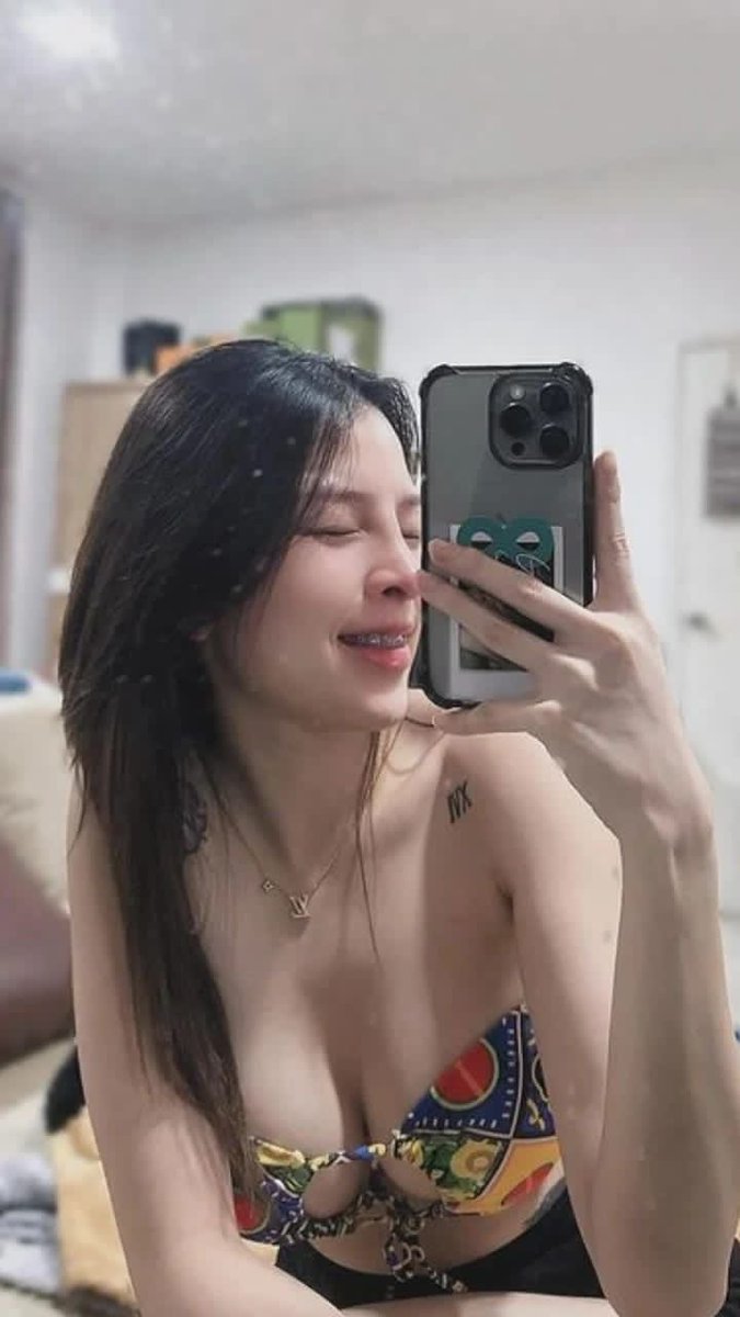 LOLAPATRISIYA's tweet photo. malaysia Kelantan,jom nak lancap ws i kat bio💦
#awekbogel #awekdesah #aweklucah #awekmelaka #awekmelancap #awekmelayu #awekvcs #awektudung #melayunakal #johor #melayubasah #cipap #Singapore #kualalumpur #Malaysia #aweksangap #awekhot #awekhotmalaysia #คัลแลนพี่จอง #awekviral https://t.co/c0aetD0dNw