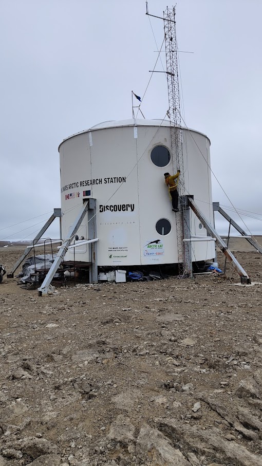 TheMarsSociety's tweet photo. Update: As of late last night (July 12th), persistent poor weather conditions & low visibility on Devon Island & in Resolute Bay have hindered Crew 16's plans to depart from the #Flashline analog station in Nunavut Territory. Stay tuned for more info. #marsanalog #science #stem https://t.co/mAUrSGKPvl