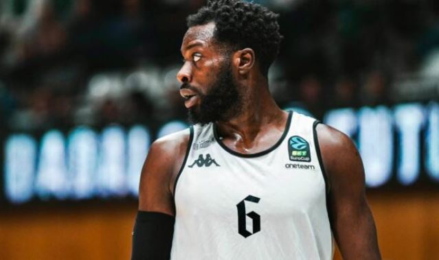 BurgosDeporte's tweet photo. Mo Soluade, experiencia y galones para el @cb_tizona
El jugador atesora una gran experiencia en la categoría LEB Oro.
#cbtizona #grupouretatizona #mosoluade
https://t.co/T20ye2qJK5 https://t.co/e5QSHh0AZQ