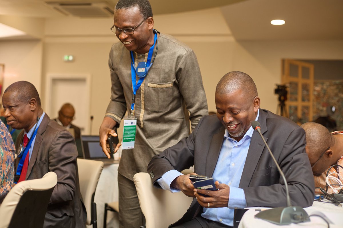 onehealth_in's tweet photo. "At home or at work, everyone has an imperative obligation to be prepared prior to any health events including avian influenza outbreak!" - Dr Tieble Traore 

This week, our experts supported the regional ECOWAS workshop on avian influenza to improve preparedness for this threat. https://t.co/bYEPk1uN0k