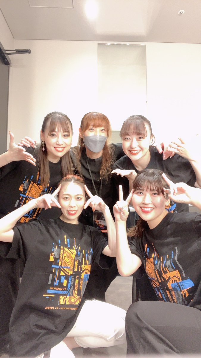 nanamomo214's tweet photo. #fripSide KT Zepp Yokohama公演［Special Day］

振付、振付監修をさせて頂きました✨
ダンサーはCa7.tomo.ANNA.南名瀬の4名でバッグアップさせていただきました！

記念すべきライブツアー第3弾の締めくくりをご一緒出来て嬉しく幸せな時間でした🧡✨
ありがとうございました✨✨ https://t.co/ofLDi6QtWG