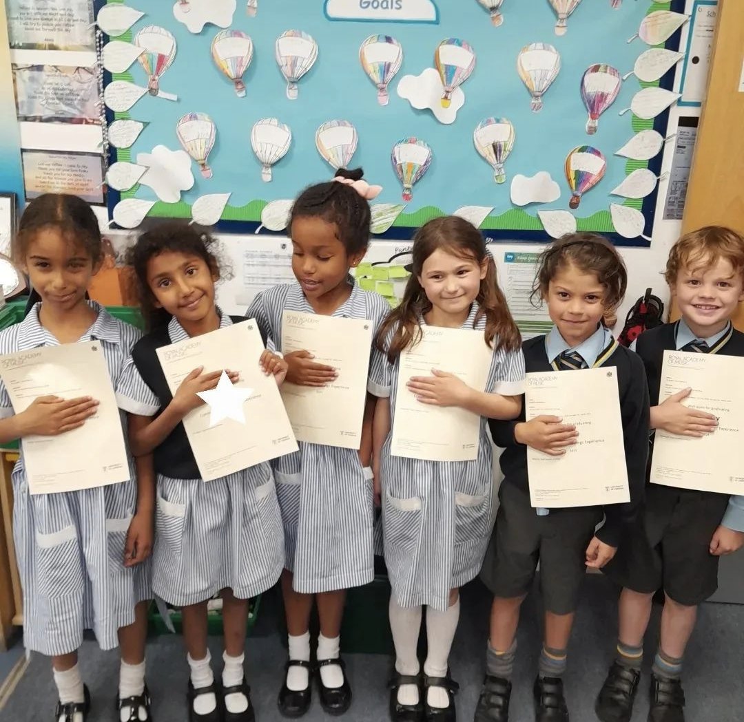 This week we celebrate 3 years of the Royal Academy of Music 'Strings Project'. Year 2 have just received their certificates @royalacademyofmusic