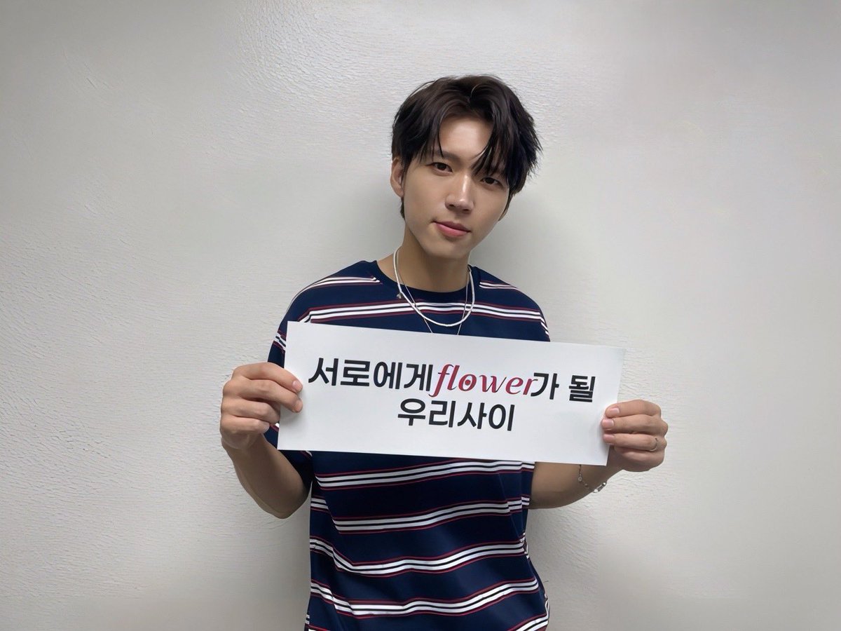 [📸]

'무한대집회Ⅳ' 첫 공연 종료!

7년 만의 무한대집회로 인스피릿과 추억을 쌓을 수 있어서 행복했어요💛
 
#남우현 #NAMWOOHYUN
#인피니트 #INFINITE
#FANMEETING #무한대집회
#서로에게_Flower가_될_우리사이