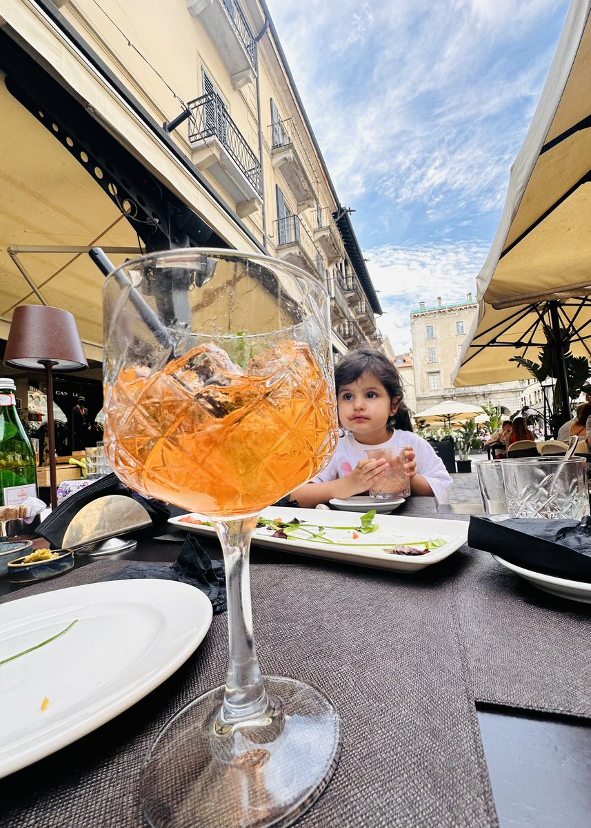 İlk buluşmada getirdiği yere bak 💙