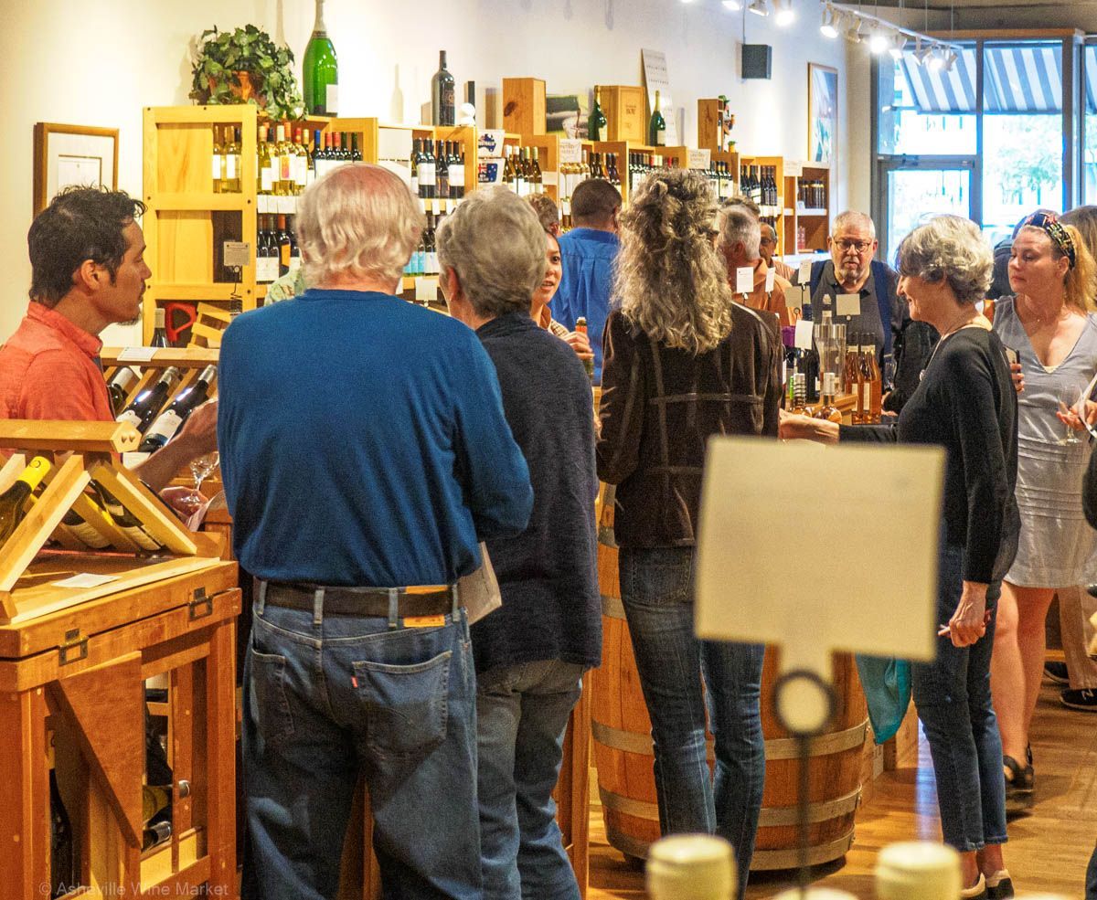 AvlWineMarket's tweet photo. It's time for the AWM 2024 Summer Soiree Open House Tasting!

Our Open House events are an excellent opportunity to meet new people and catch up with old friends while perusing the latest AWM Hand-Picked Selections. 
#winetasting #freewinetasting https://t.co/SQxRlsEH1f