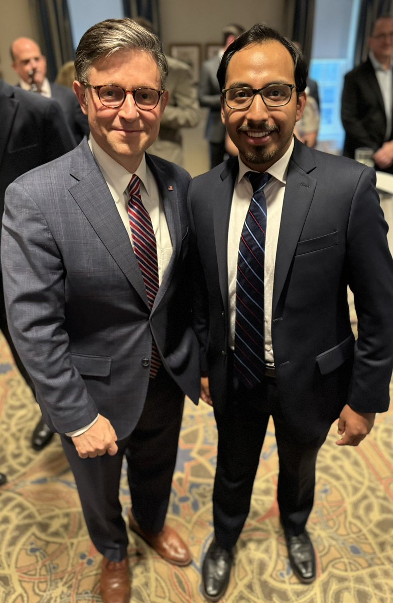 willbooneMT's tweet photo. It was an honor to meet @SpeakerJohnson earlier this week. The @NRCC is working hard to hold and expand the House in November!
#SpeakerOfTheHouse #mtpol #HoldTheHouse #MAGA https://t.co/HyZQ5Fxkjf