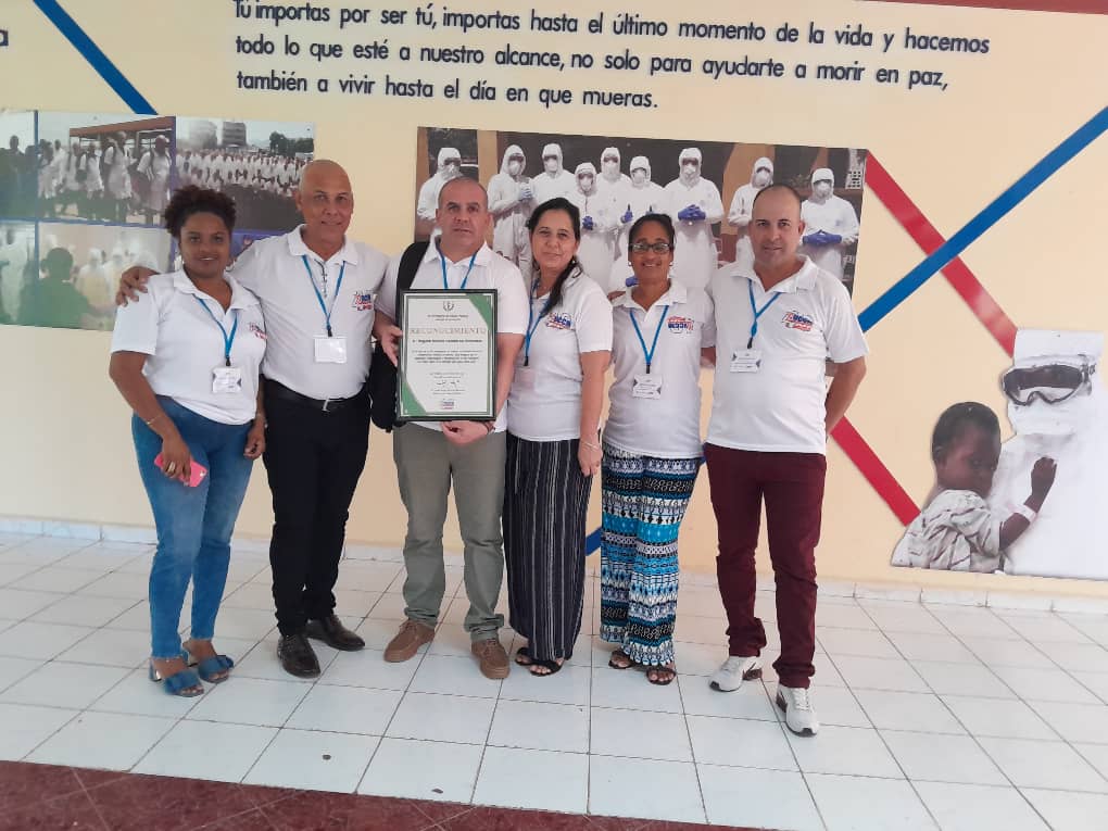 En la recién terminada XXII Reunión de Jefes de Misiones Médicas en el exterior,En la   Unidad Central de Colaboración Médica la MMCVEN resultó entra las 12 reconocidas con excelentes resultados resaltando el excelente trabajo desempeñado en redes sociales,muchas felicidades.