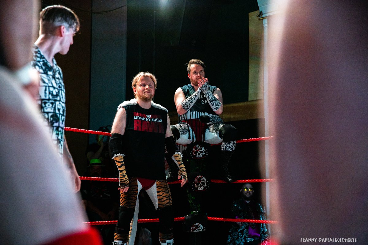 Daniel Makabe tweet media