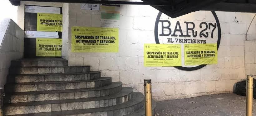 Diario_Supremo's tweet photo. 🚫 ¿Quién va a poner orden en los antros de #México?
Drogan y abusan de una joven de 20 años de edad, que se divertía en el #Bar27 ubicado en la colonia Jardines del Pedregal, en la alcaldía Coyoacán
Ella tuvo que ser hospitalizada en San Ángel Inn
#CDMX #Edomex #Puebla #USA https://t.co/mG4PZZZgVd