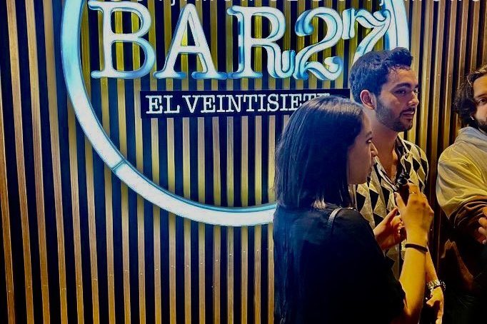 Diario_Supremo's tweet photo. 🚫 ¿Quién va a poner orden en los antros de #México?
Drogan y abusan de una joven de 20 años de edad, que se divertía en el #Bar27 ubicado en la colonia Jardines del Pedregal, en la alcaldía Coyoacán
Ella tuvo que ser hospitalizada en San Ángel Inn
#CDMX #Edomex #Puebla #USA https://t.co/mG4PZZZgVd