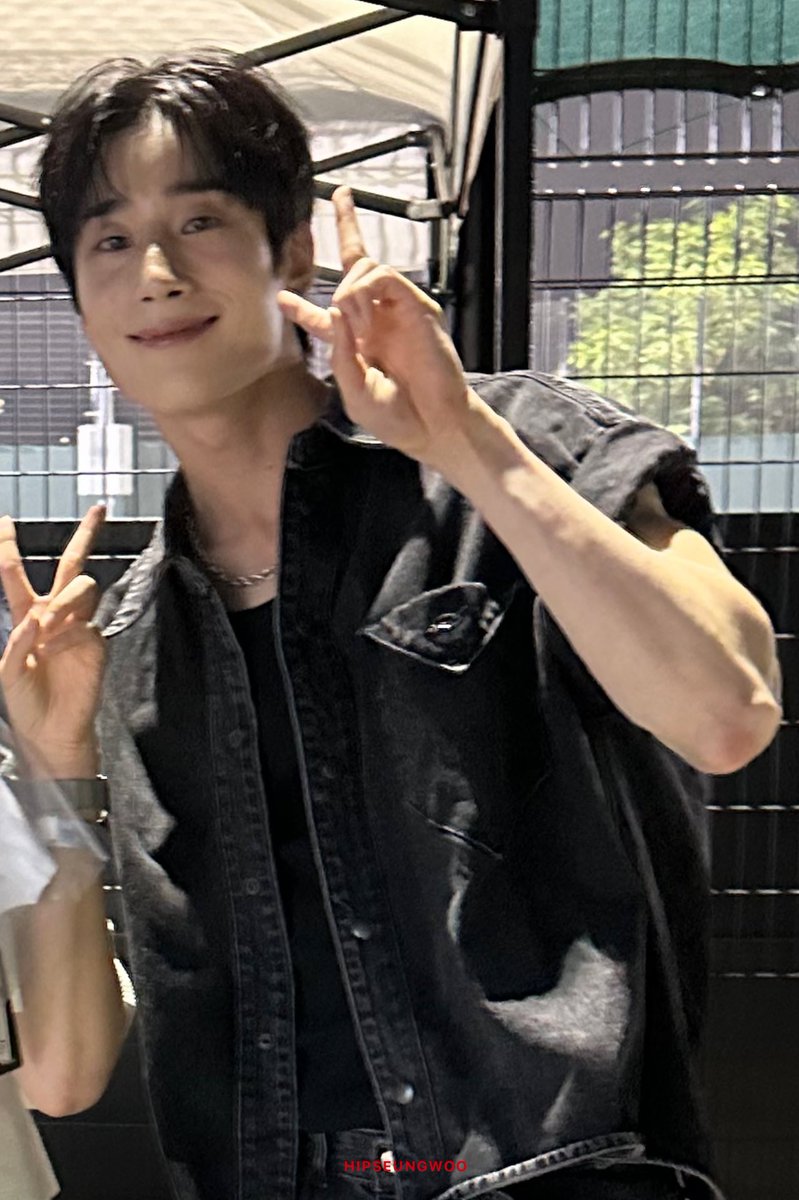 힙승우💋 tweet media