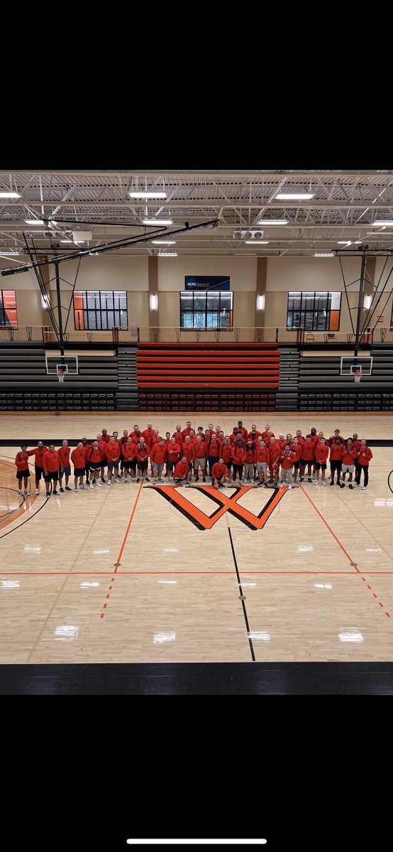 Kevwilson122's tweet photo. This past week was an amazing experience for me. To be able to be work with coaches from the NCAA D1 ranks to top hs coaches around the country, it was a blessing to say the least. Huge shout out to @coachjklein for the invite and thanks @SnowValleyCamps for this opportunity. https://t.co/oe12TmA6MI