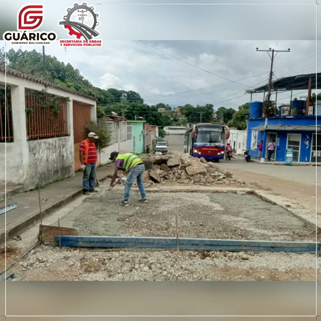obras_guarico's tweet photo. #AlMomento ⏰ || Hoy sábado seguimos avanzando en los trabajos que se llevan a cabo en la calle Zulia con calle Junín del municipio Roscio Nieves. ¡Bajo el liderazgo del presidente @NicolasMaduro y el gobernador @josemvasquez, vamos pa' lante!
.
#PoesíaEnMovimiento https://t.co/f7fDdKQSZU