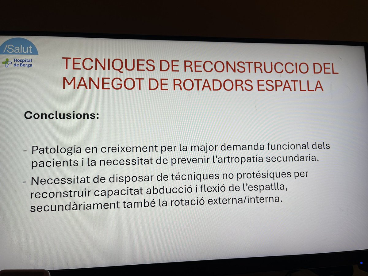 TraumaBerga's tweet photo. @HospitaldeBerga @PRIFBerga @sccot_cat Conclusions sobre técniques reconstrucció manegot rotadors: en pacient < 60 anys: técniques actives i autólogues, i les passives (capsuloplàstia superior) quan l’objectiu és millora funcional i prevenció artropatia en edats 60-75 anys. @HospitaldeBerga @althaiamanresa #prifberga https://t.co/9ovm8Mgx2c