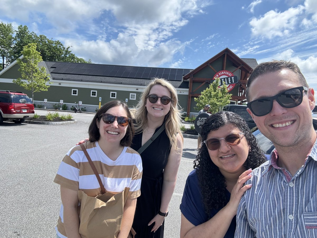 On our way to start the #GRCToxPath Seminar! Can’t wait to connect with such an outstanding group of trainees.
<a href="/MicroSarahP/">Sarah Price</a> <a href="/zrlon/">Zach Lonergan</a> <a href="/kreichelberger/">Kara Eichelberger</a>