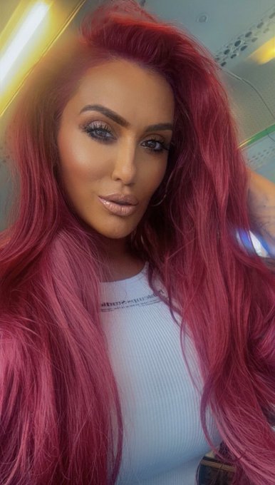 Taking Skype bookings today 😈 DM or comment to book your slot now 😈😈😈😘😘😘 https://t.co/Gy7K8em8S4