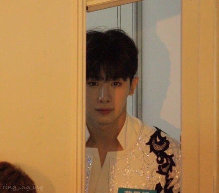 themalificent's tweet photo. Please 😭 I can't pick
#WONHO #원호 https://t.co/3DVTDEXn6X
