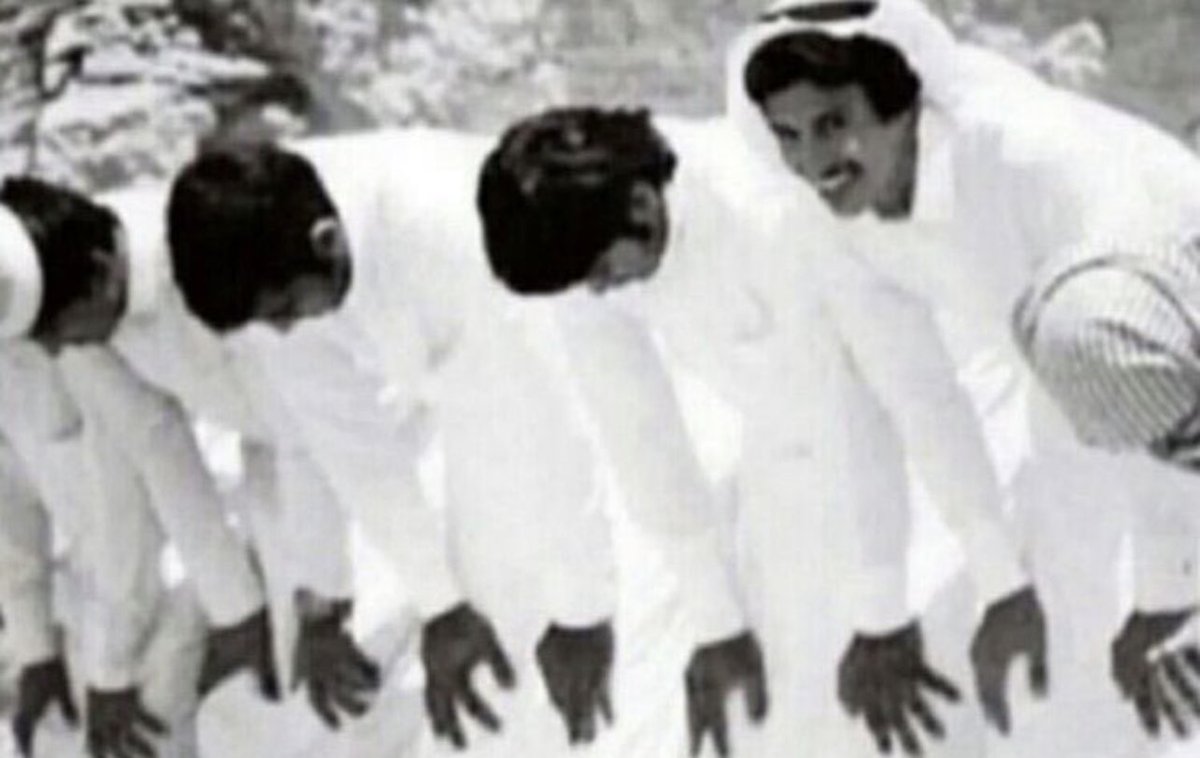 mg_3u's tweet photo. ألهيتني عن مذْهب اللي يصلّون 
ما عاد أميّز لو يقرون التحيّات .. https://t.co/qbLvD5RZOJ