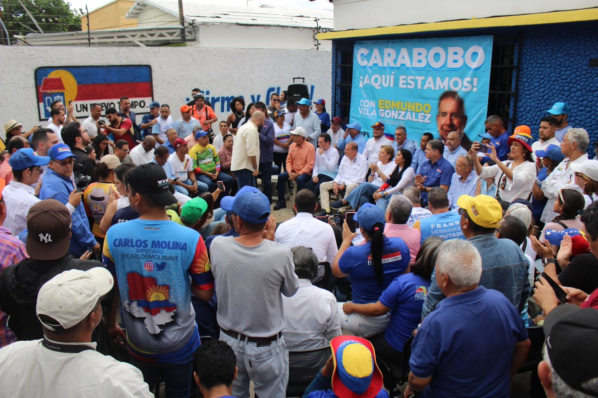 BiagioPilieri's tweet photo. En #Carabobo reunidos con los representantes de los partidos políticos que respaldan la candidatura unitaria de nuestro próximo presidente Edmundo González 🇻🇪

Venezuela está llena de esperanza, este 28 de julio, vamos a ganar con @EdmundoGU y @MariaCorinaYA https://t.co/n4VQhoiSJ1