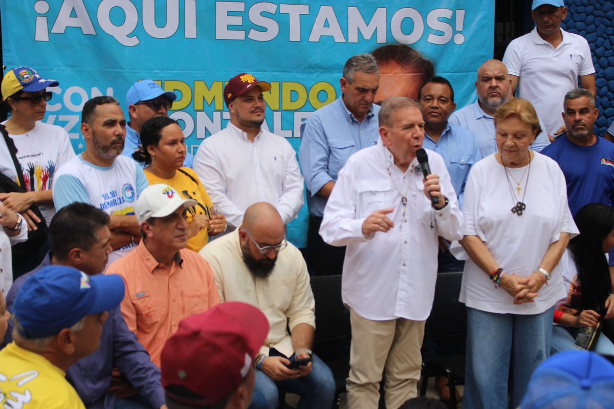 BiagioPilieri's tweet photo. En #Carabobo reunidos con los representantes de los partidos políticos que respaldan la candidatura unitaria de nuestro próximo presidente Edmundo González 🇻🇪

Venezuela está llena de esperanza, este 28 de julio, vamos a ganar con @EdmundoGU y @MariaCorinaYA https://t.co/n4VQhoiSJ1