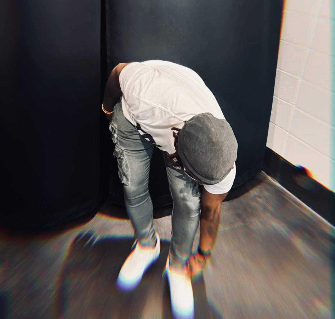 ORiantheArtist's tweet photo. #chrisbrownTHE1111tour #teamBreezy https://t.co/KwiCrpIFqD