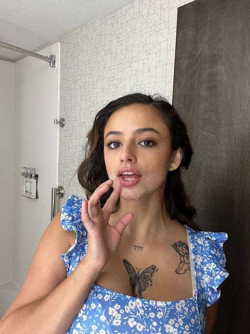 Messy hair, messy face, could only mean messy 😲🍆💦  Find the tape here 📼 https://t.co/rBTLi4jcNt https://t