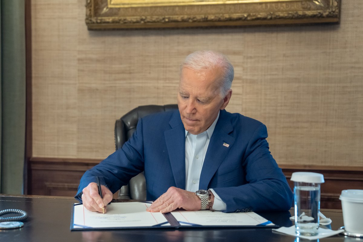 The bipartisan bill I signed yesterday will give states the flexibility they need to use grant funding to help prevent stillbirth.

Stillbirth happens to more than 21,000 families every year – impacting Black and Native American women about two times more than white women.

Vice