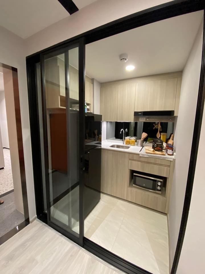 📍Origin Play Udomsuk
พร้อมอยู่เลยทันที (ปล.ห้องแปลนนี้ไม่มีขายแล้วนะคะ 🚨!)
คอนโดเลี้ยงสัตว์ได้ / ใกล้รฟฟอุดมสุข 
! ขายดาวน์ออริจิ้น เพลย์ ศรีอุดม สเตชั่นอยู่ในซอยอุดมสุข✨
One-bedroom plus 2 ห้องนอน 
ชั้น 4 ห้องมุม วิวสระน้ำ  34.55 ตร.ม. 
โทร 0925244566
Line : 0925244566