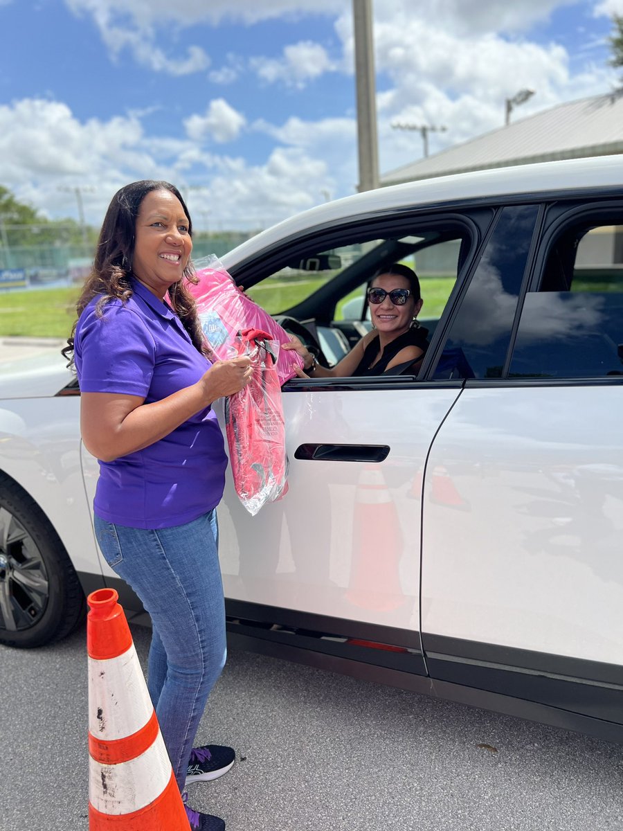 Yvette Colbourne tweet media